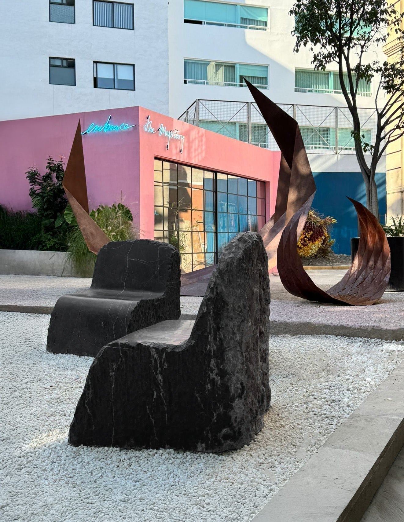 Unveiling the Unique Collaboration of Sublime Studios and M A R M O R E O at ZⓈONAMACO 2024