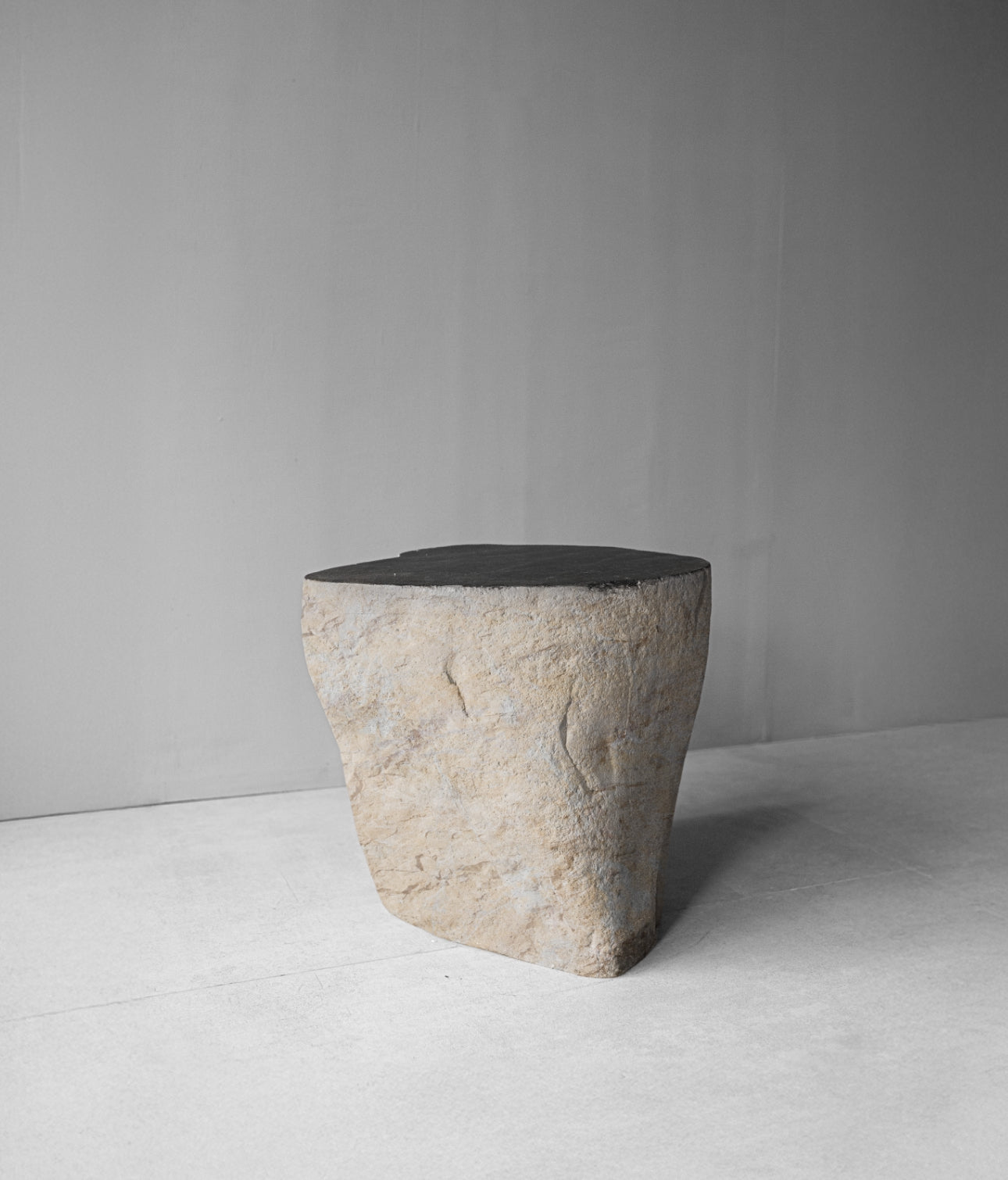 Stool 77